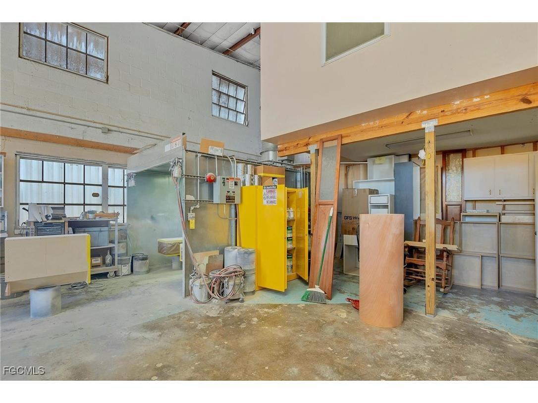 4240 James #8 & 9 Street Port Charlotte FL 33980 2026000779 image19