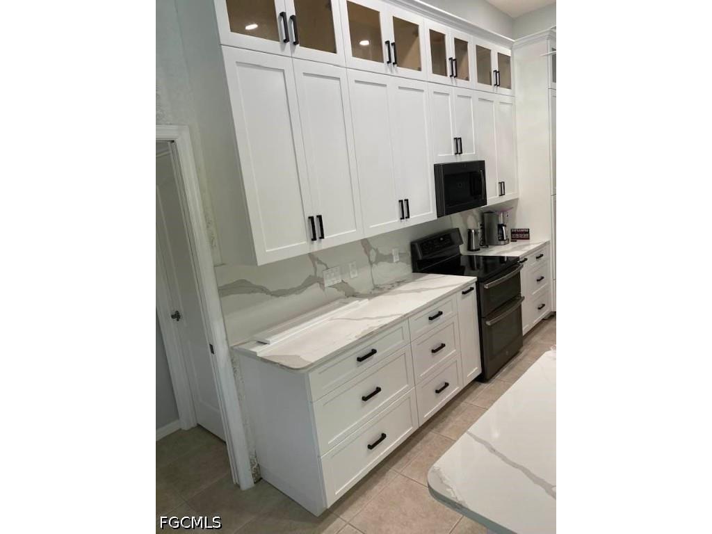 4240 James #8 & 9 Street Port Charlotte FL 33980 2026000779 image39