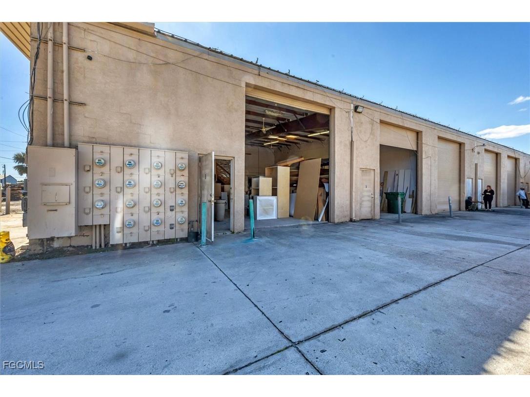 4240 James #8 & 9 Street Port Charlotte FL 33980 2026000779 image4