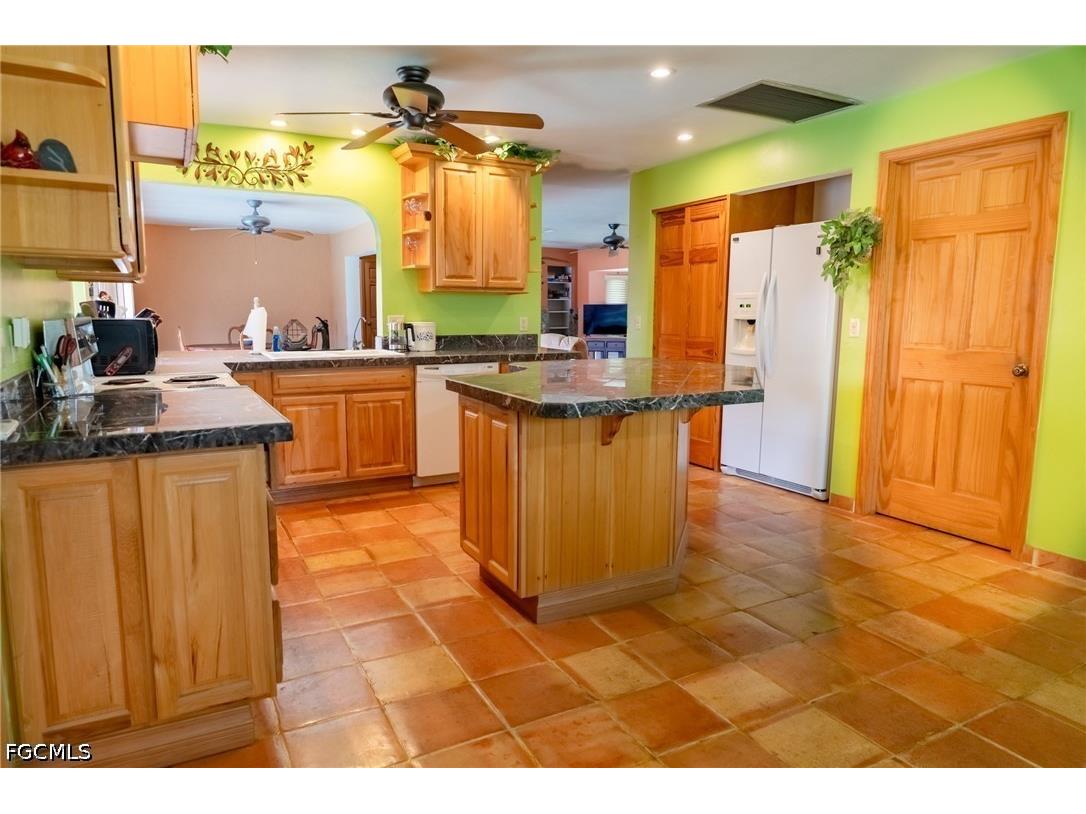 4240 Riverview Road Fort Myers FL 33905 2026020808 image12