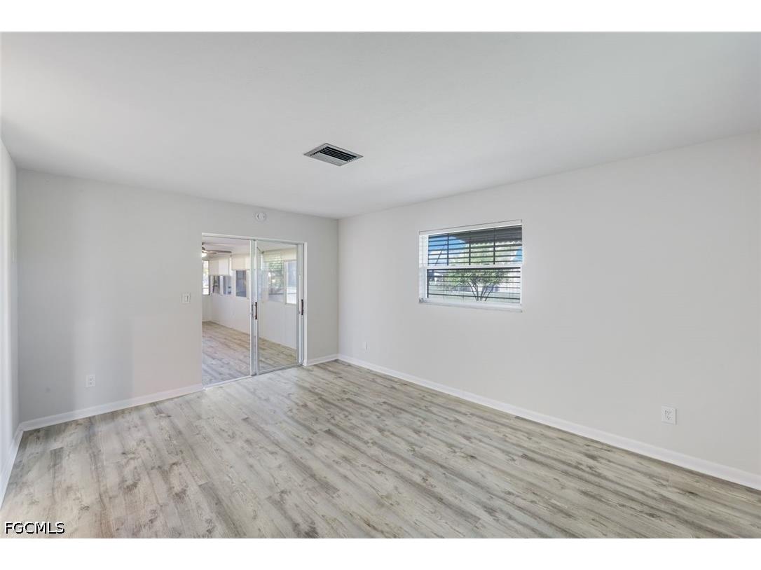 4240 SE 3rd Avenue Cape Coral FL 33904 2026016799 image16