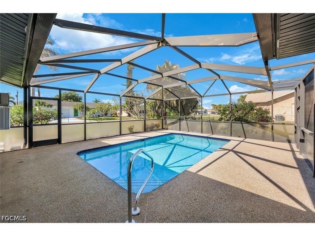 4240 SE 3rd Avenue Cape Coral FL 33904 2026016799 image2