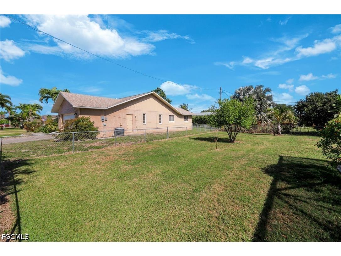 4240 SE 3rd Avenue Cape Coral FL 33904 2026016799 image24