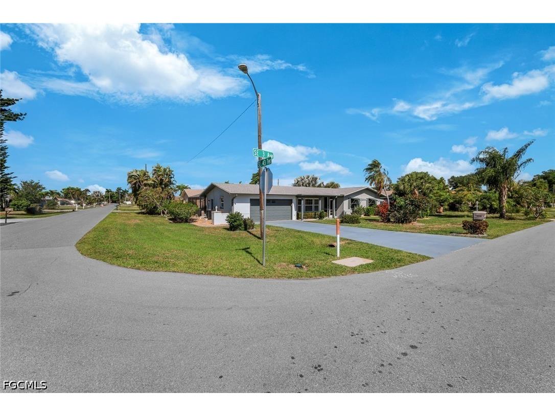 4240 SE 3rd Avenue Cape Coral FL 33904 2026016799 image25