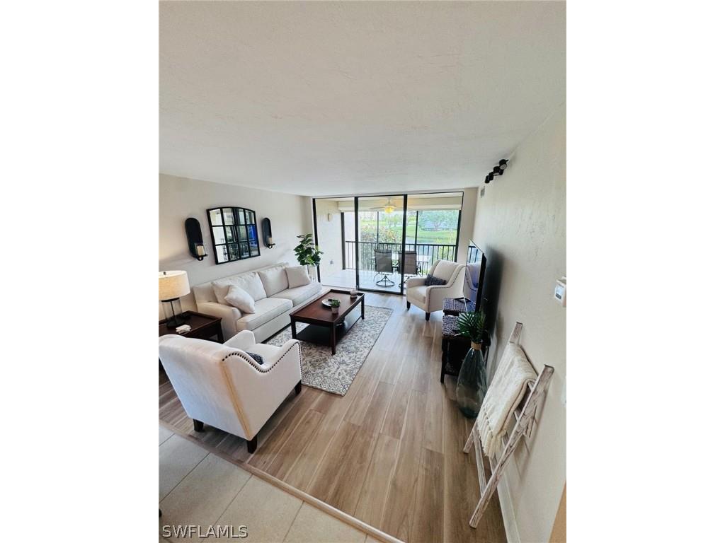 4240 Steamboat Bend #201 Fort Myers FL 33919 224023283 image1