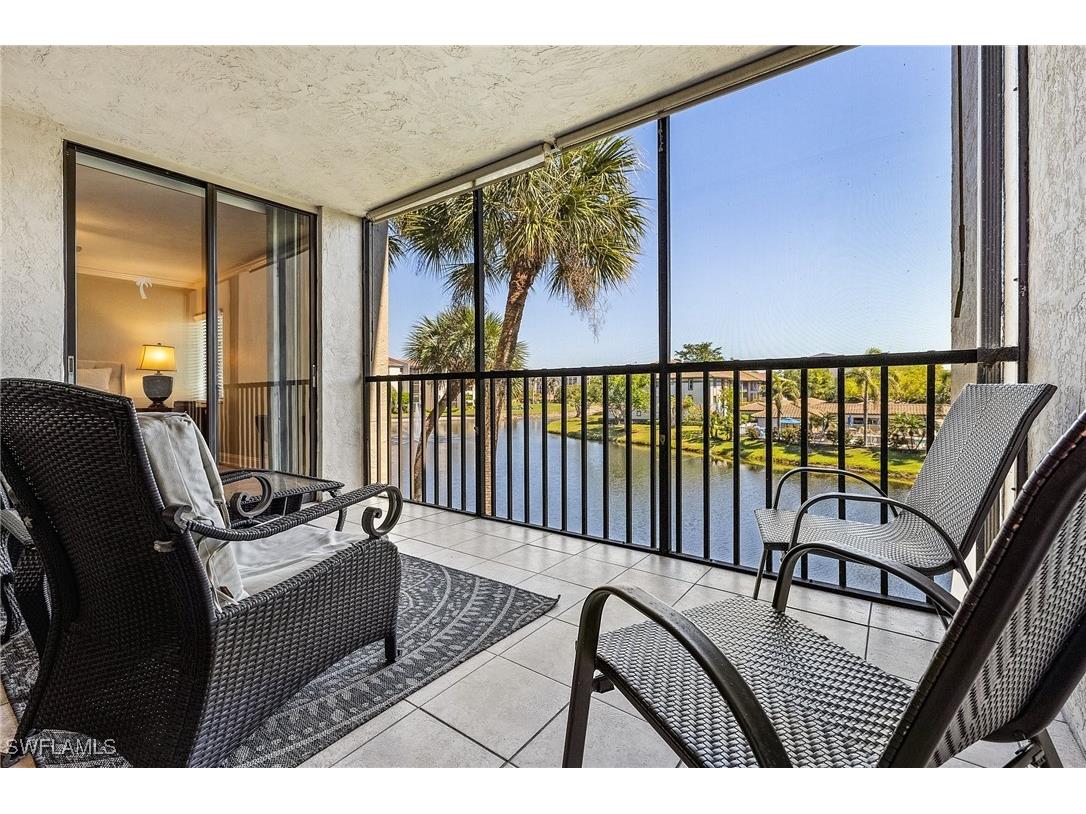 4240 Steamboat Bend #305 Fort Myers FL 33919 225027835 image1