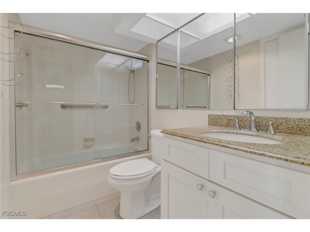 4240 Steamboat Bend #403 Fort Myers FL 33919 2025026009 image10