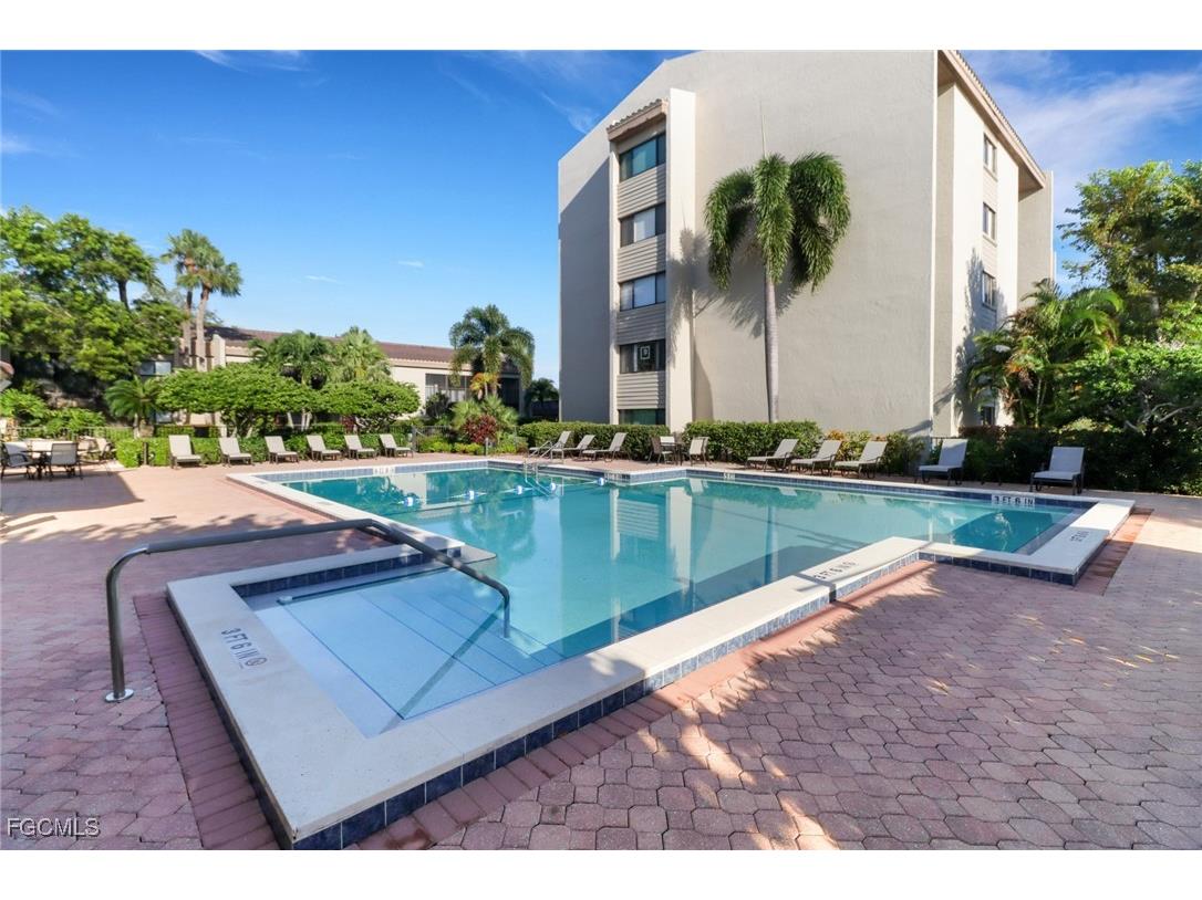 4240 Steamboat Bend #403 Fort Myers FL 33919 2025026009 image30