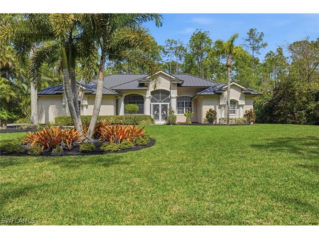 4241 7th Avenue NW Naples FL 34119 226008678 image1