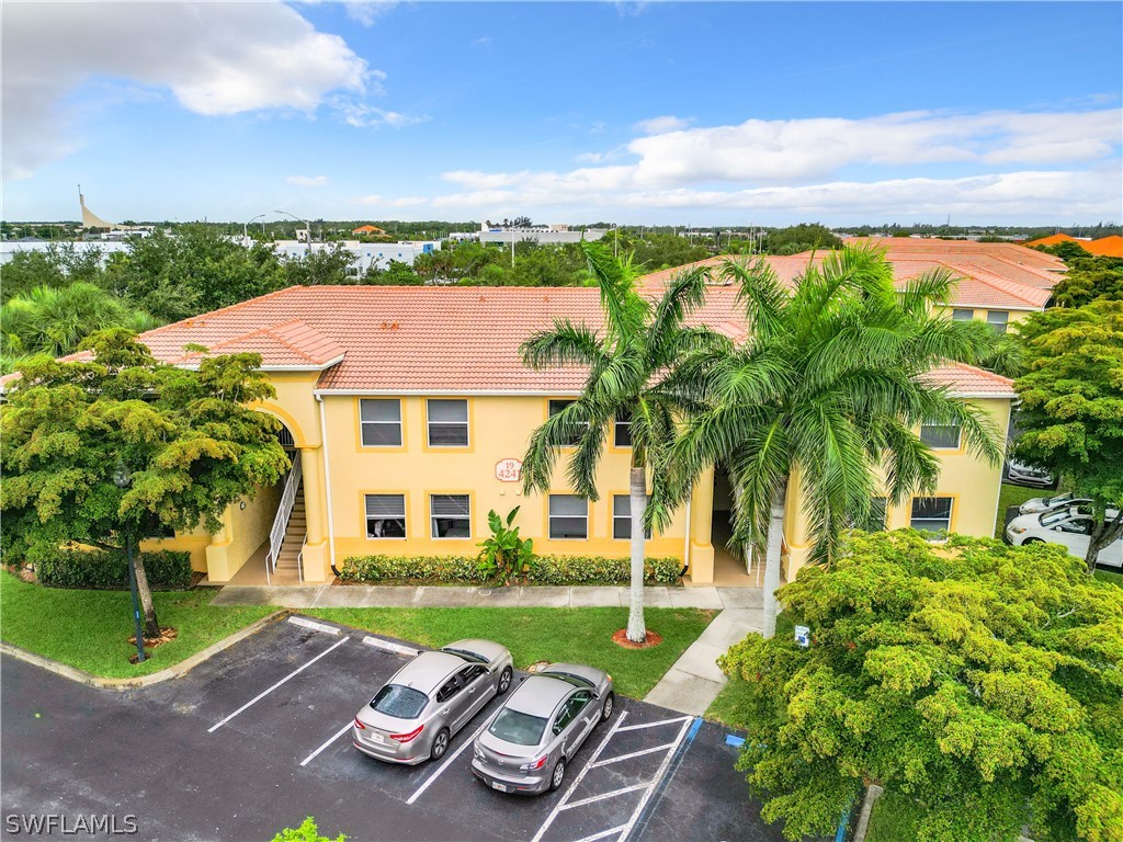 4241 Bellasol Circle #1911 Fort Myers FL 33916 224045108 image1
