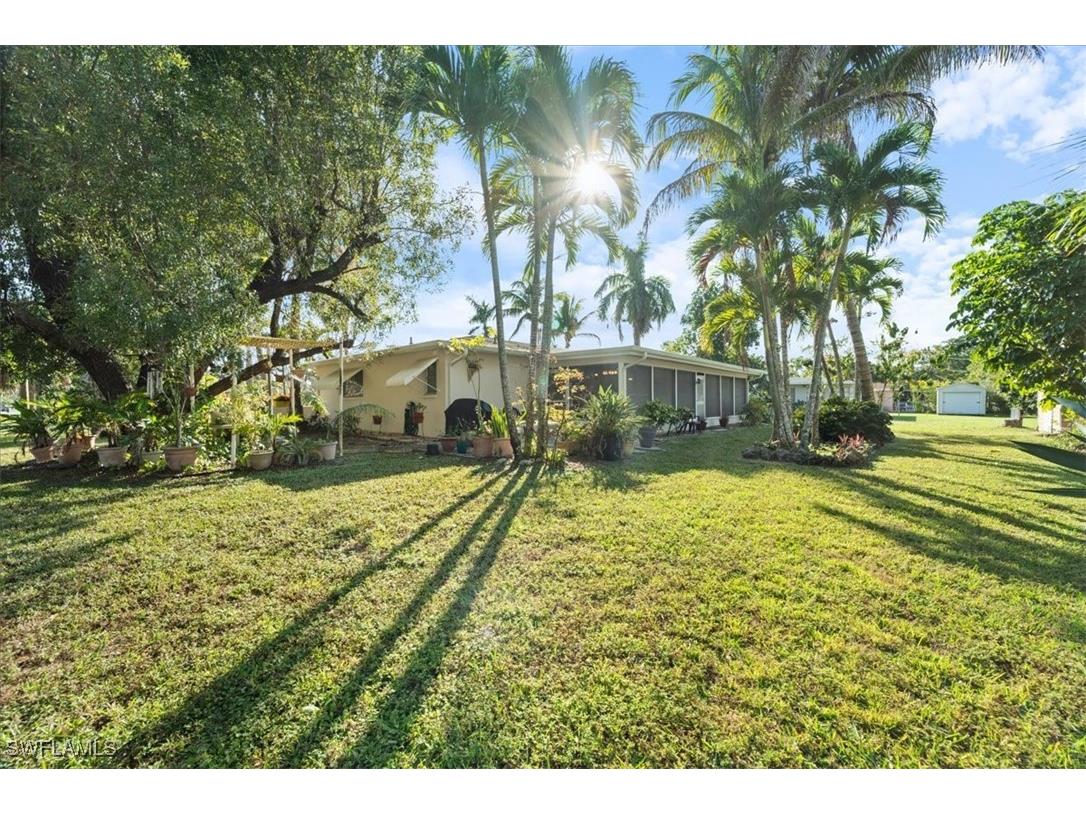 4241 Riverview Road Fort Myers FL 33905 2025001205 image22