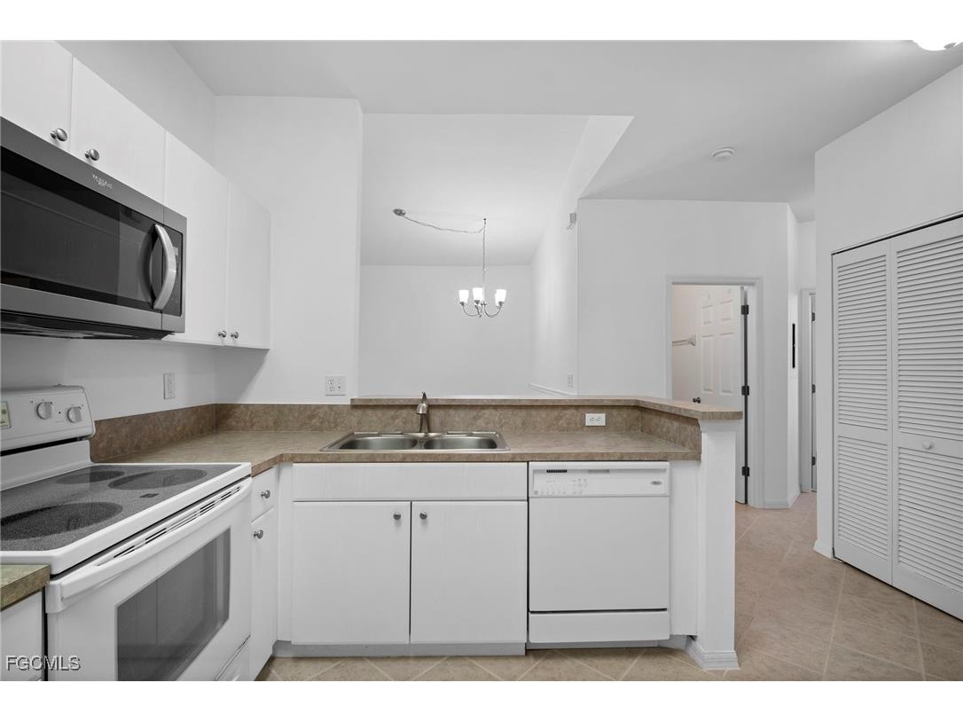 4241 Bellasol Circle #1924 Fort Myers FL 33916 2025019203 image9