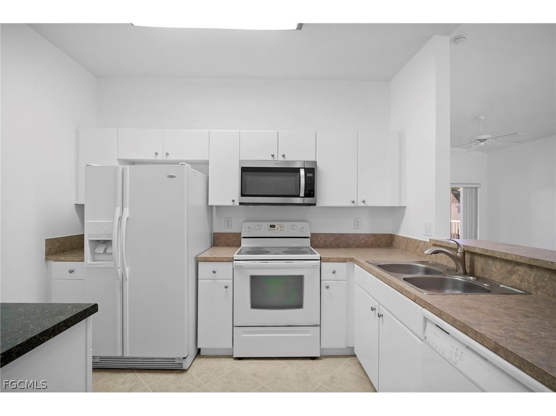 4241 Bellasol Circle #1924 Fort Myers FL 33916 2026013369 image3