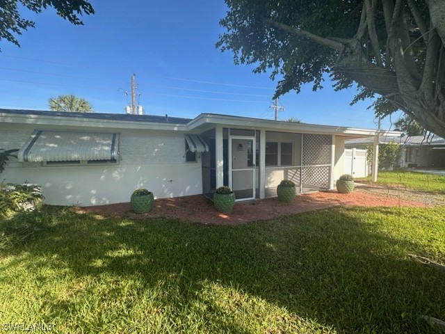 4243 Ellen Avenue Fort Myers FL 33901 223078076 image1