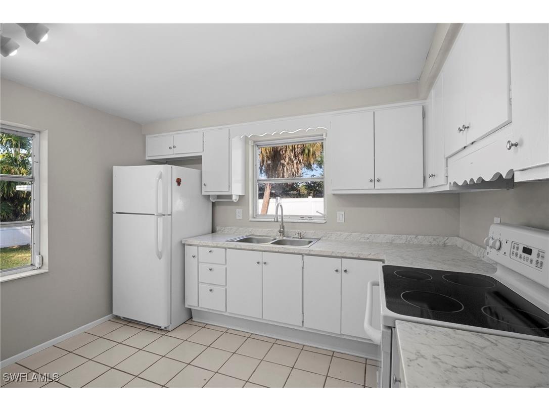 4244 Ellen Avenue Fort Myers FL 33901 226003996 image10