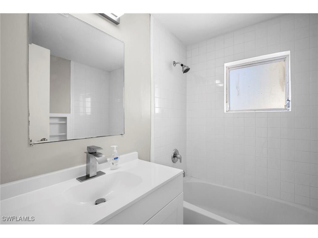 4244 Ellen Avenue Fort Myers FL 33901 226003996 image21