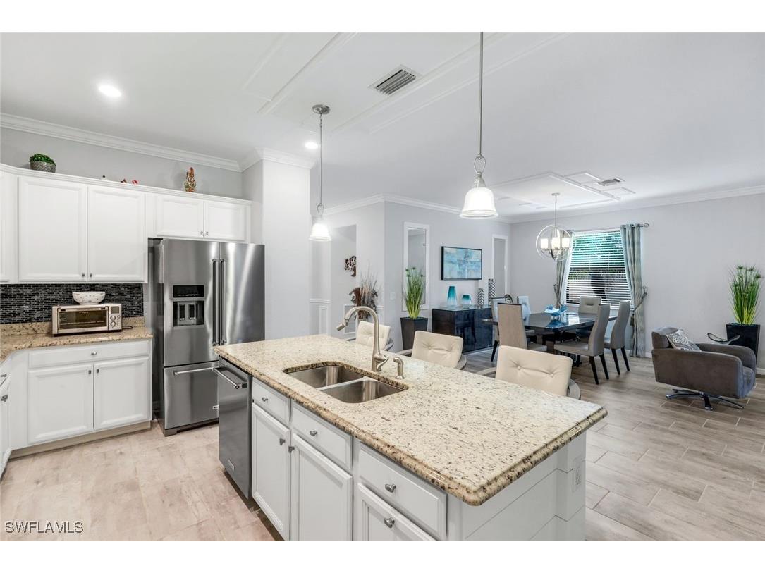 4244 Raffia Palm Circle Naples FL 34119 225072582 image10