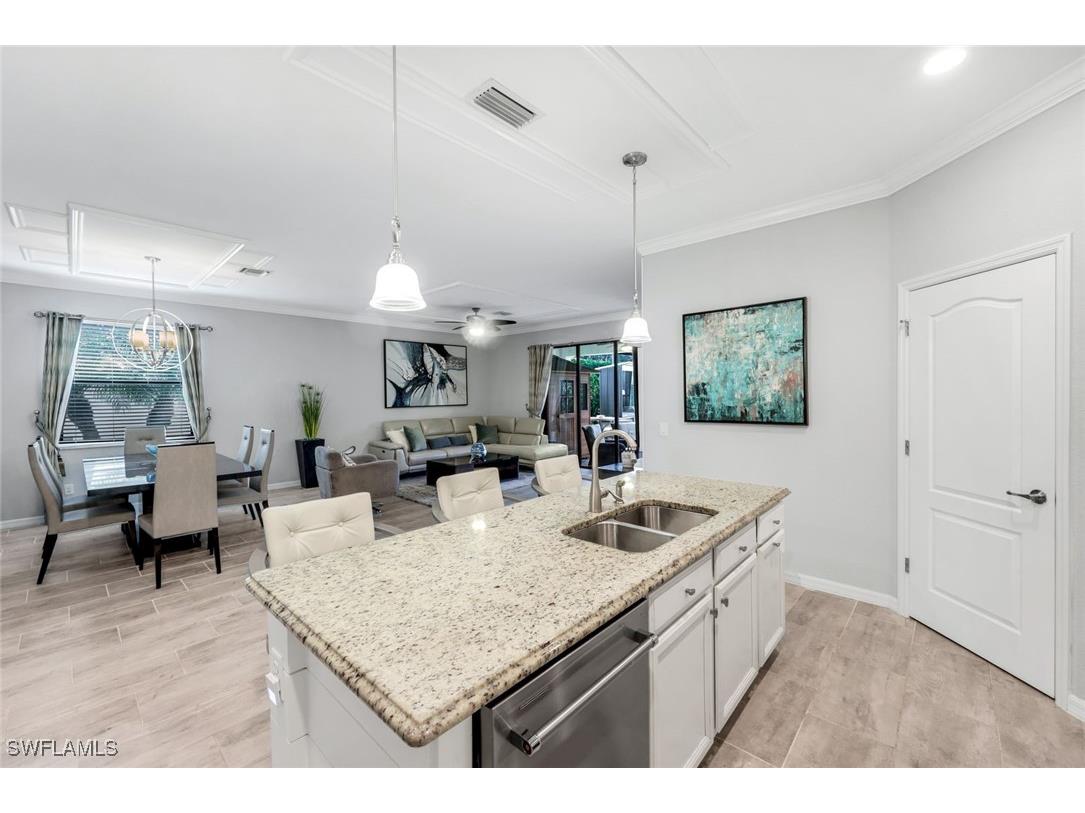 4244 Raffia Palm Circle Naples FL 34119 225072582 image11