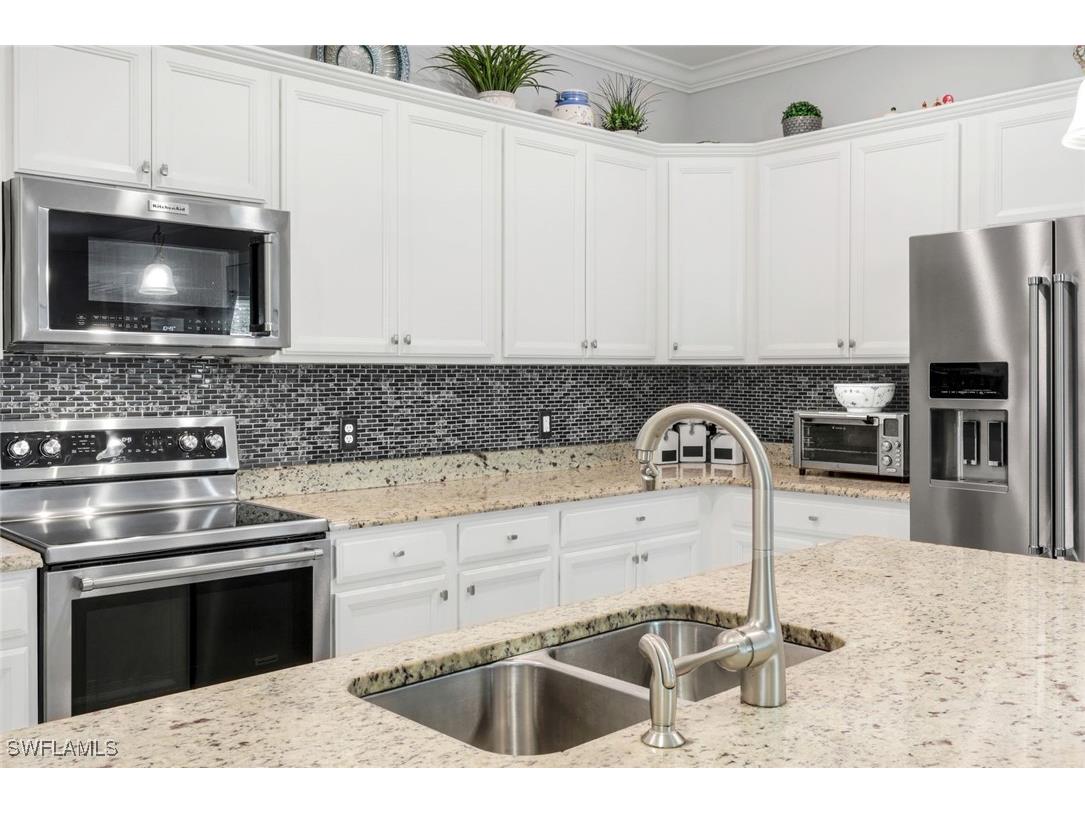 4244 Raffia Palm Circle Naples FL 34119 225072582 image6