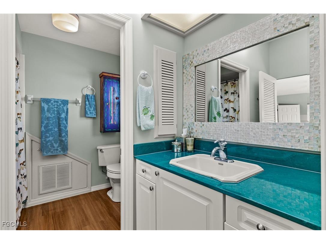 4245 Gulf Pines Drive Sanibel FL 33957 2025017495 image26