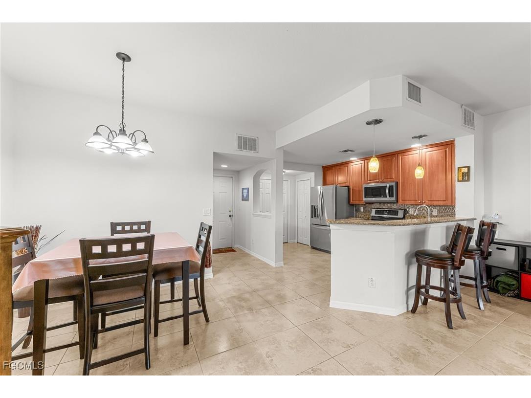 4247 Liron Avenue #104 Fort Myers FL 33916 2025008951 image10