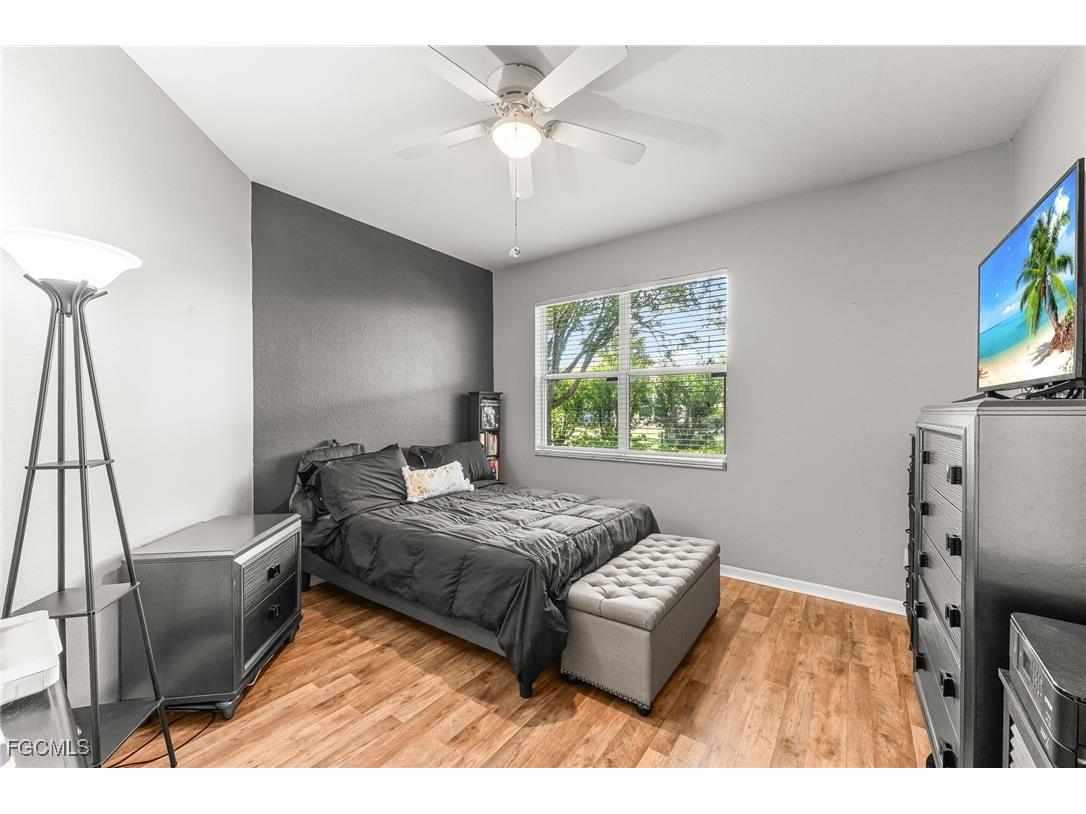 4247 Liron Avenue #104 Fort Myers FL 33916 2025008951 image17