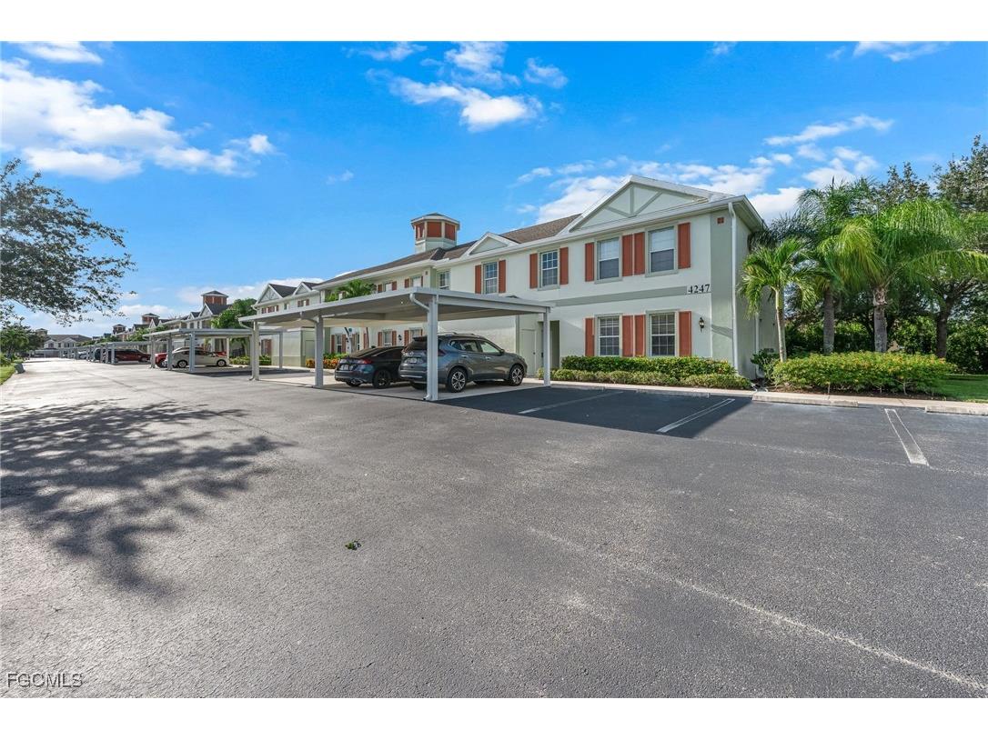 4247 Liron Avenue #104 Fort Myers FL 33916 2025008951 image2