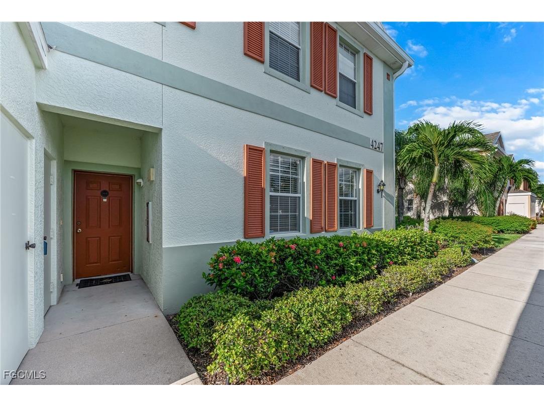 4247 Liron Avenue #104 Fort Myers FL 33916 2025008951 image3