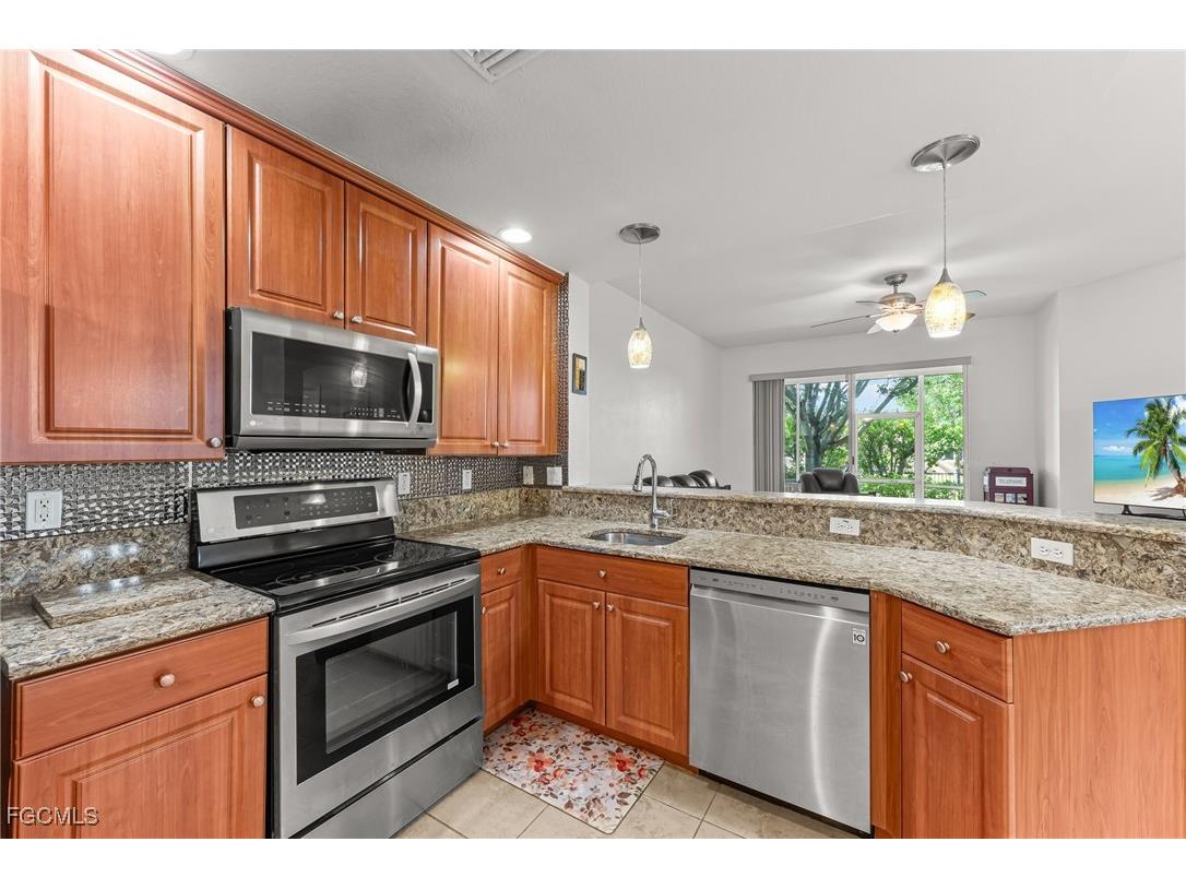 4247 Liron Avenue #104 Fort Myers FL 33916 2025008951 image6