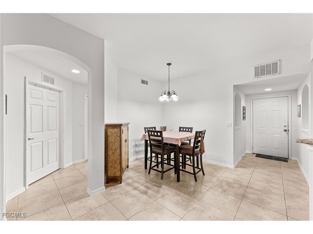 4247 Liron Avenue #104 Fort Myers FL 33916 2025008951 image8
