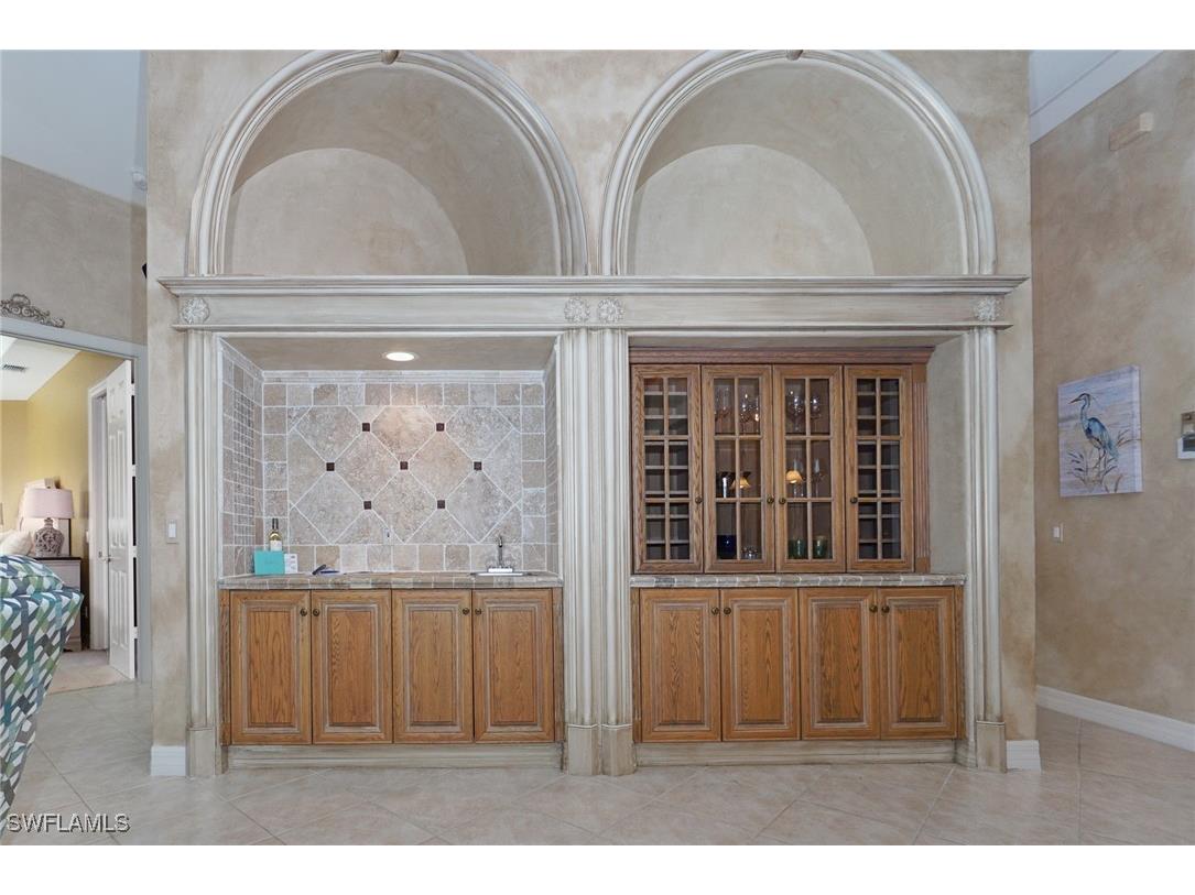 4248 Kensington High Street Naples FL 34105 226005412 image4