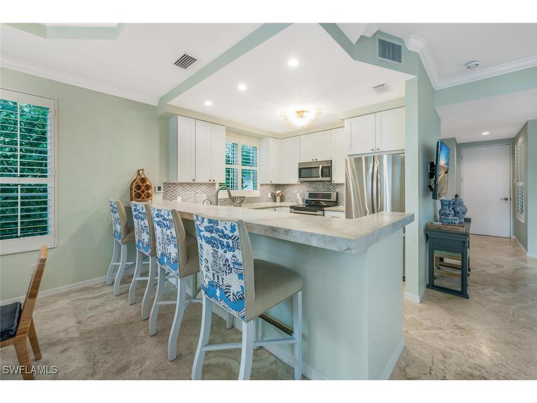 425 2nd Avenue S #A1 Naples FL 34102 225075098 image10