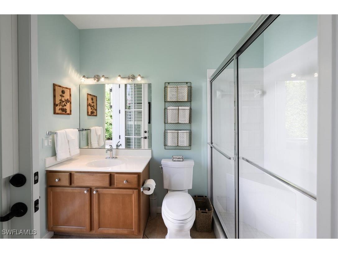 425 2nd Avenue S #A1 Naples FL 34102 225075098 image32