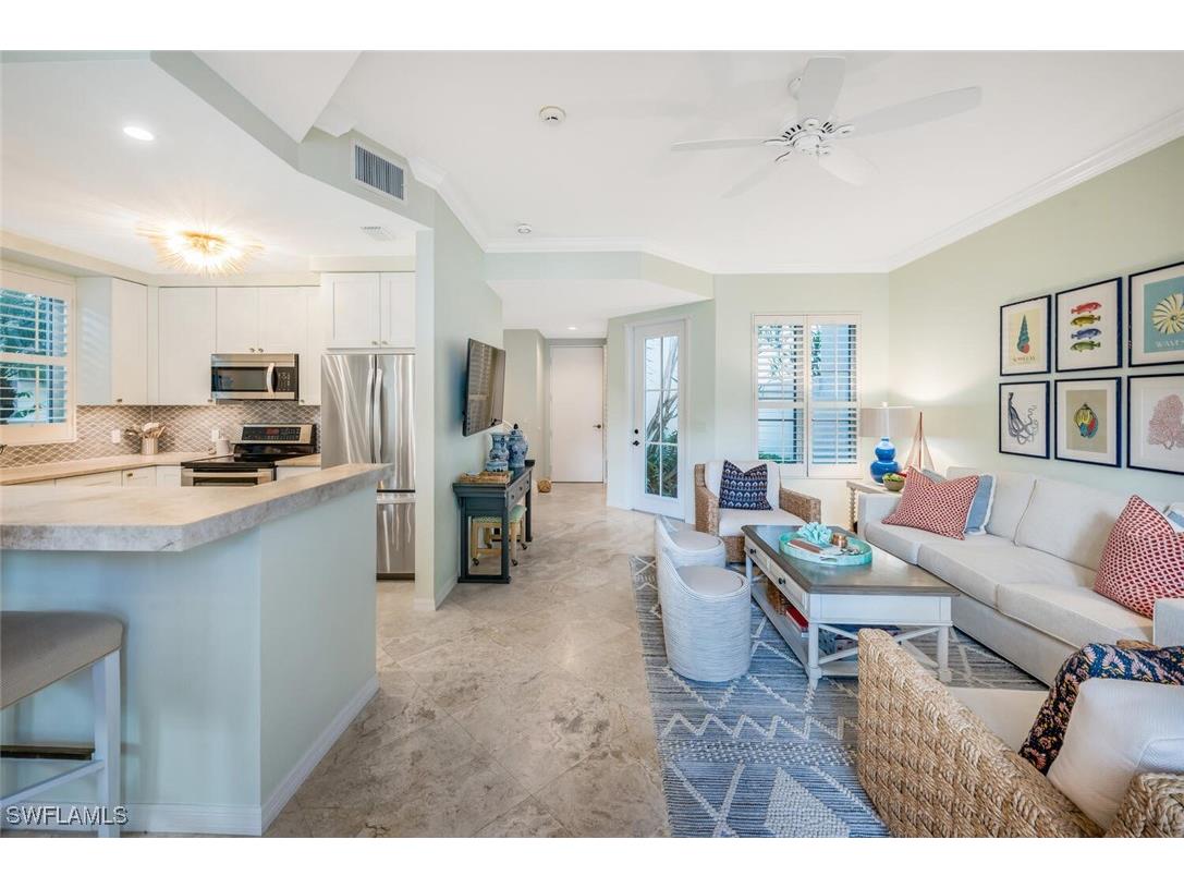 425 2nd Avenue S #A1 Naples FL 34102 225075098 image5