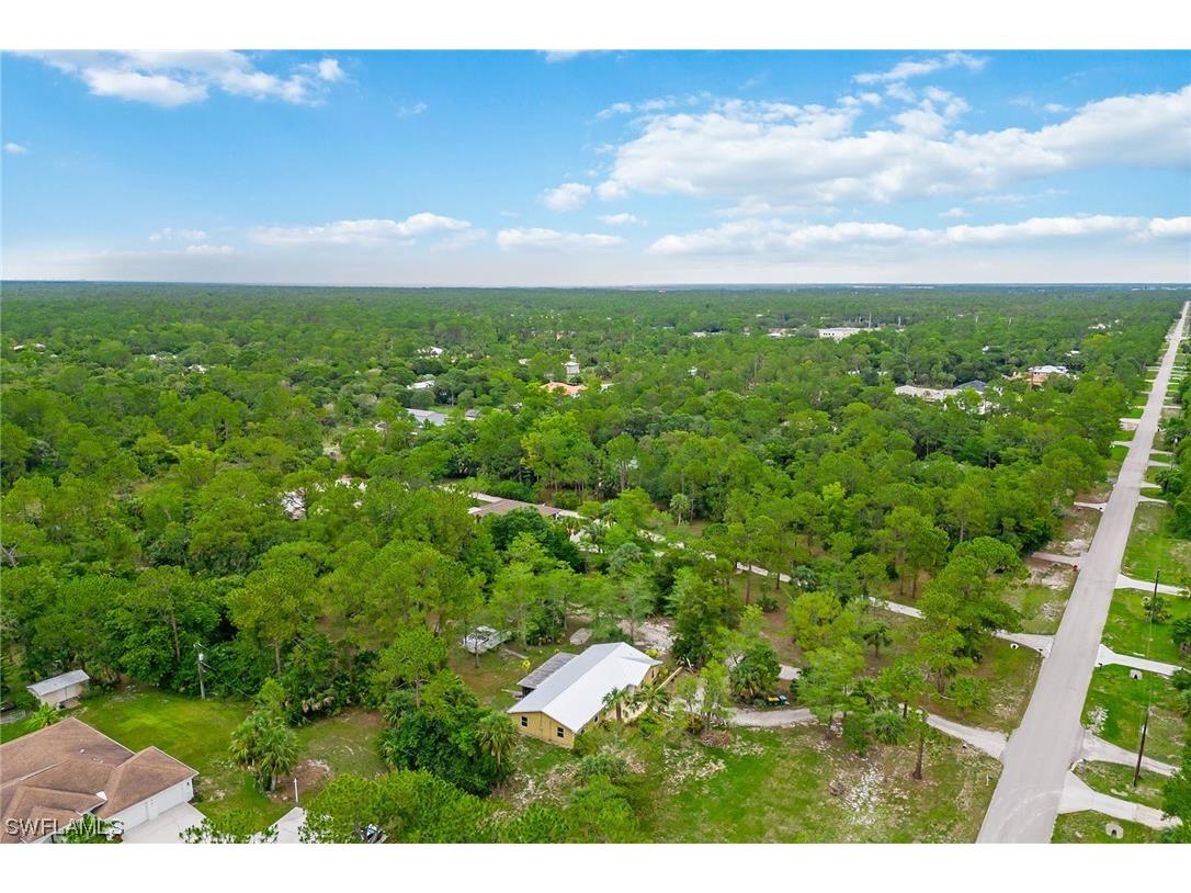 425 31st Street SW Naples FL 34117 223043371 image1