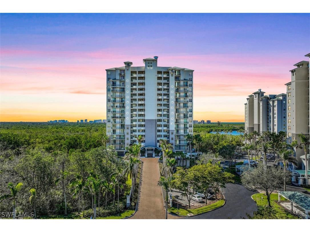 425 Cove Tower Drive #301 Naples FL 34110 223003514 image1