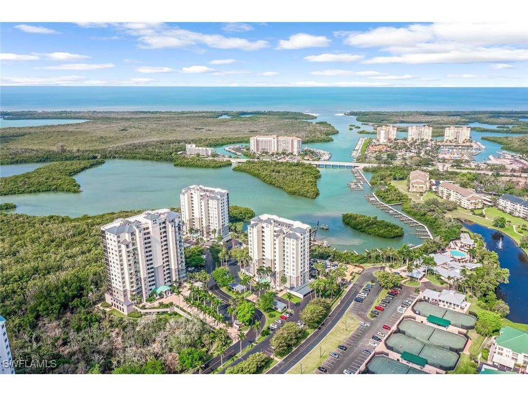 425 Cove Tower Drive #403 Naples FL 34110 225078950 image1