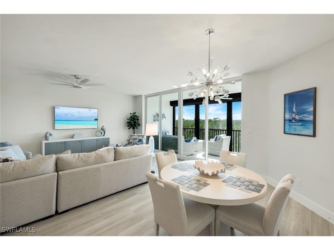 425 Cove Tower Drive #403 Naples FL 34110 225078950 image21