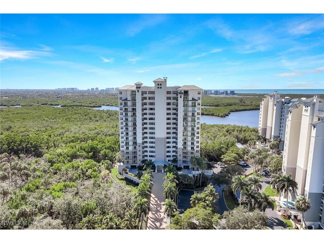 425 Cove Tower Drive #403 Naples FL 34110 225078950 image30