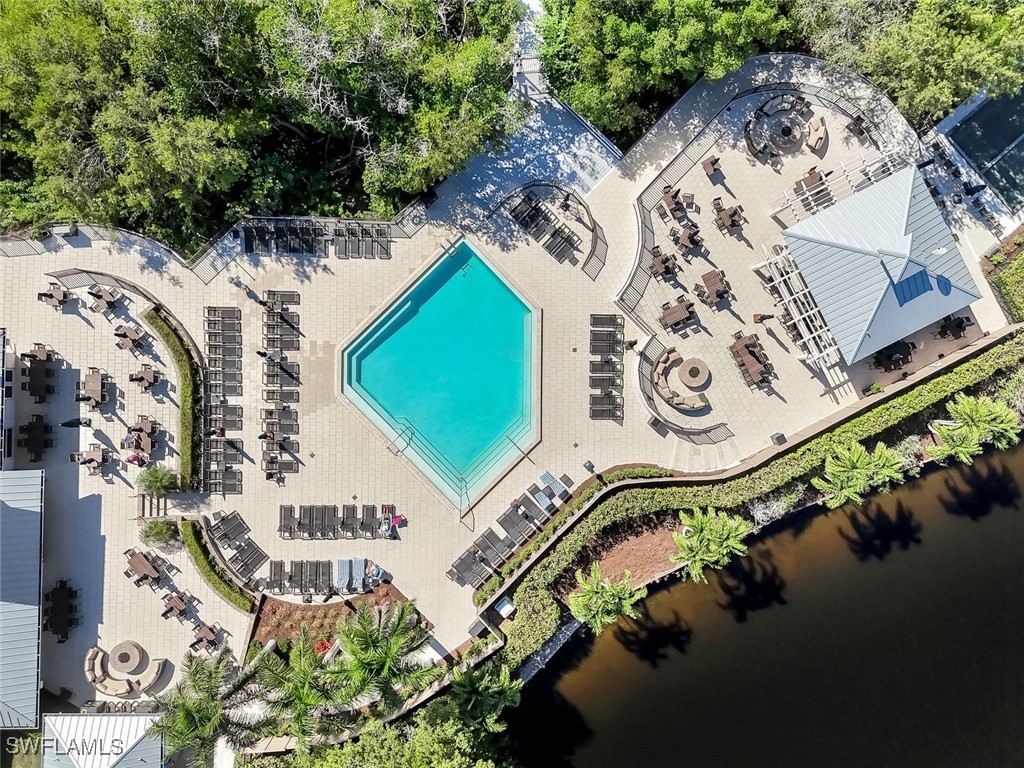 425 Cove Tower Drive #403 Naples FL 34110 225078950 image33