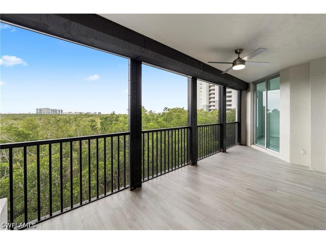 425 Cove Tower Drive #403 Naples FL 34110 226014924 image23