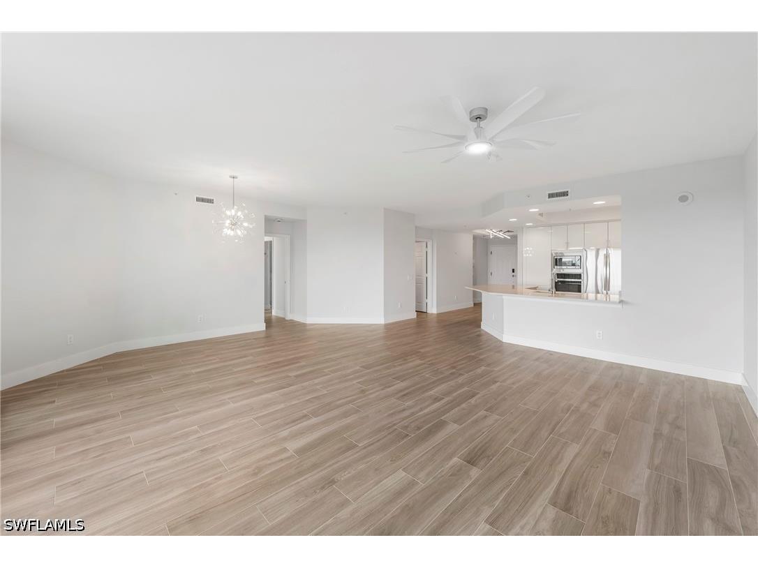 425 Cove Tower Drive #403 Naples FL 34110 226014924 image6