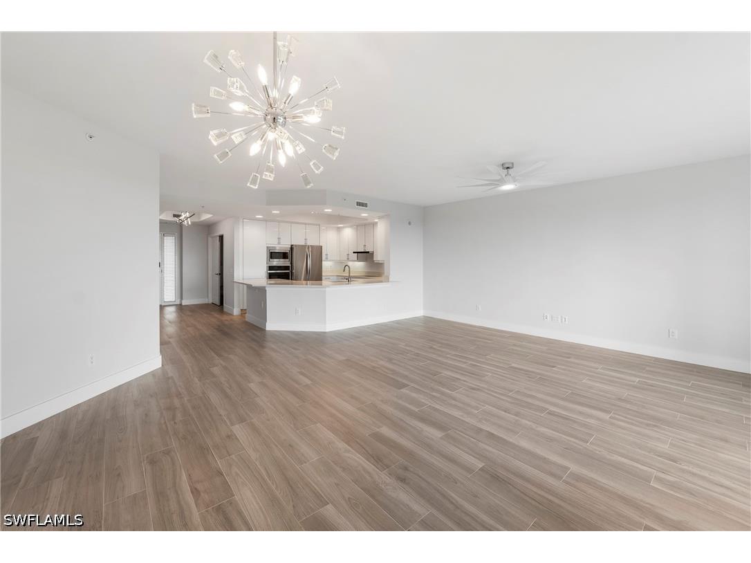 425 Cove Tower Drive #403 Naples FL 34110 226014924 image7