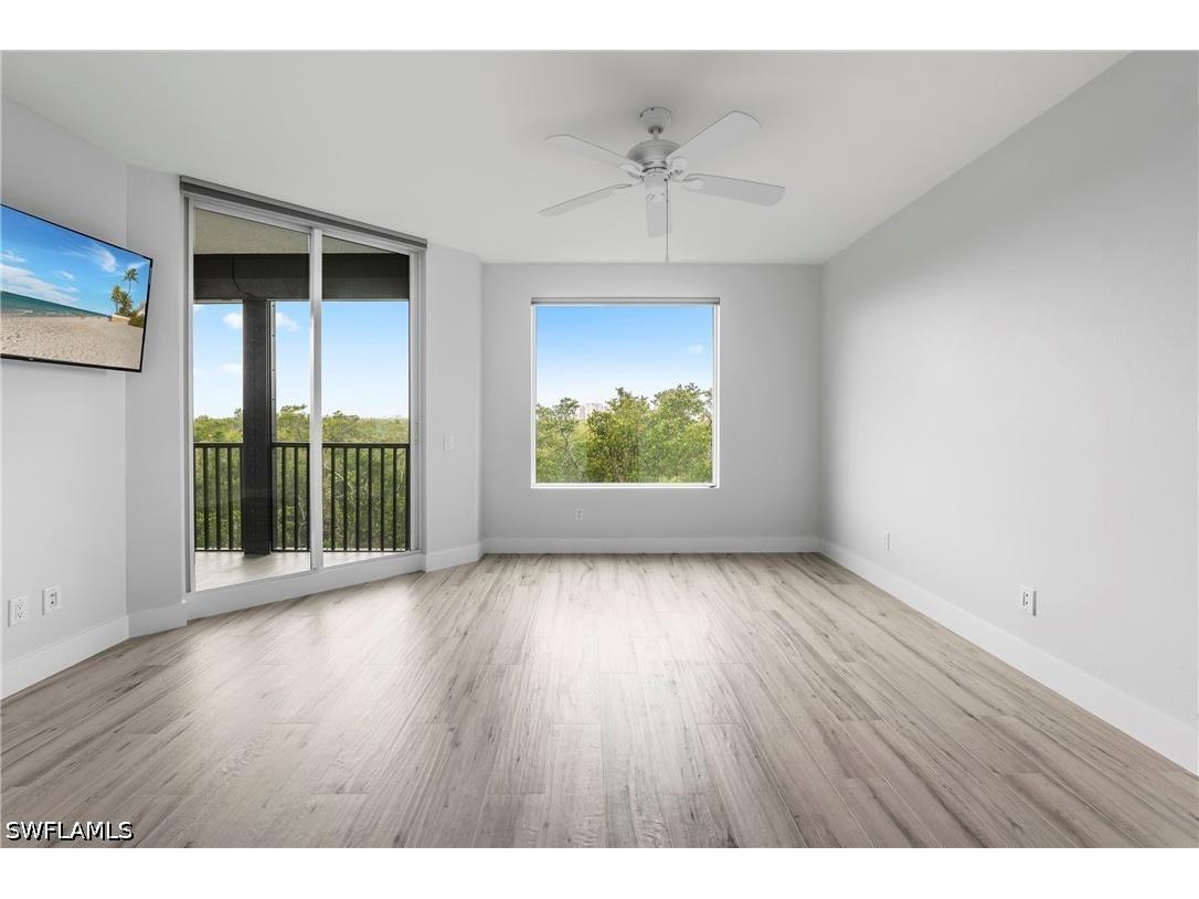 425 Cove Tower Drive #403 Naples FL 34110 226014924 image9