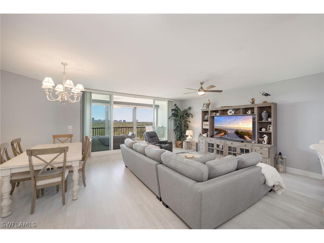 425 Cove Tower Drive #502 Naples FL 34110 226012537 image5