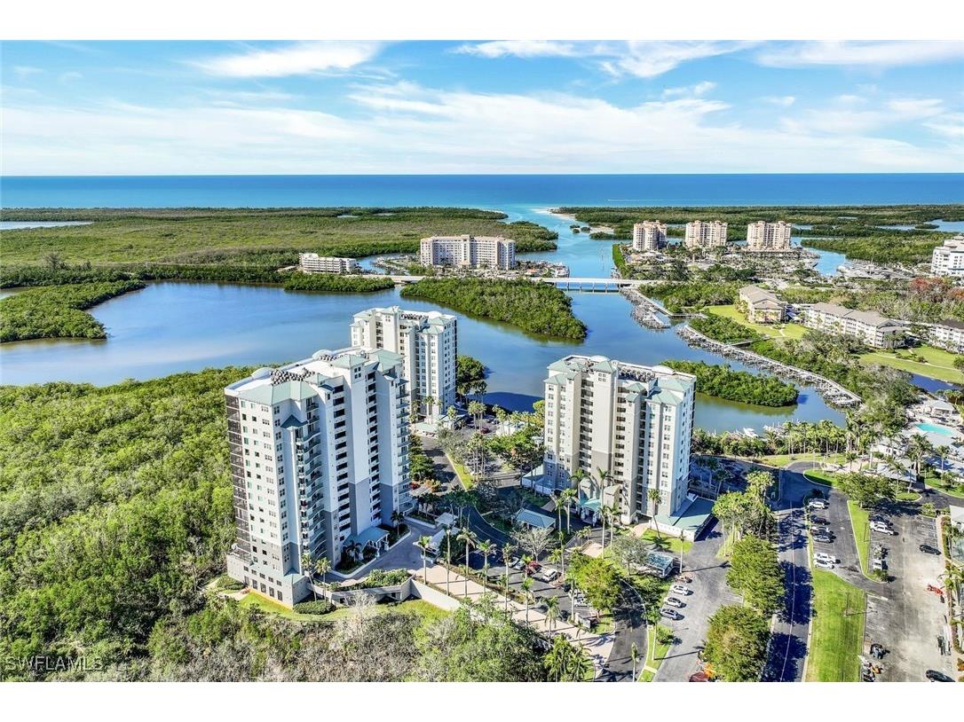 425 Cove Tower Drive #701 Naples FL 34110 225076176 image1