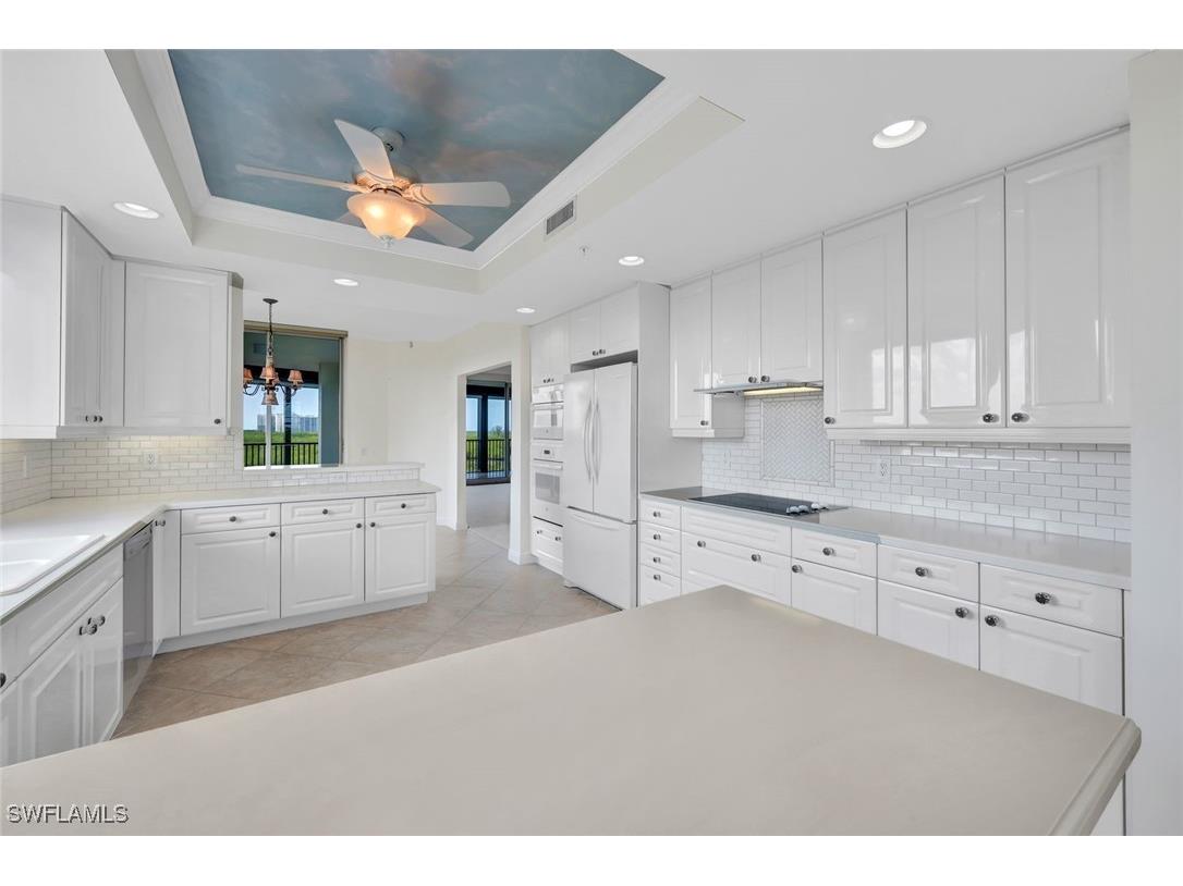 425 Cove Tower Drive #701 Naples FL 34110 225076176 image16