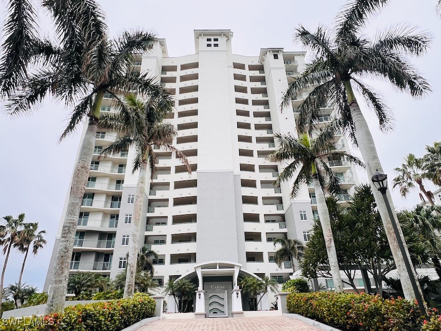 425 Cove Tower Drive #902 Naples FL 34110 225058438 image1