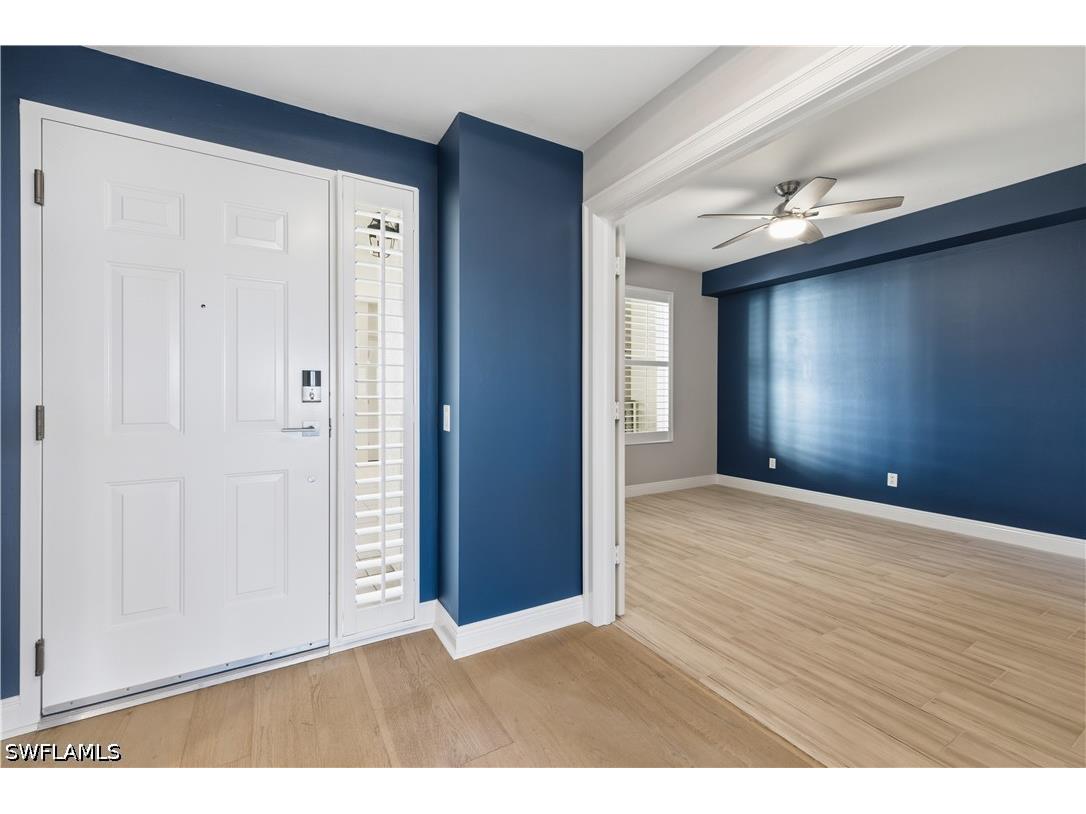 425 Cove Tower Dr #703 Naples FL 34110 226008522 image5