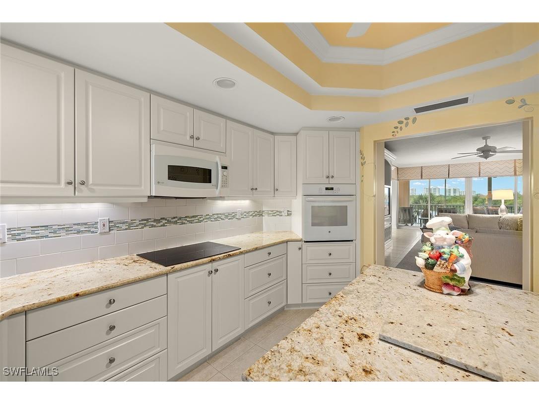 425 Dockside Drive #301 Naples FL 34110 225034119 image20